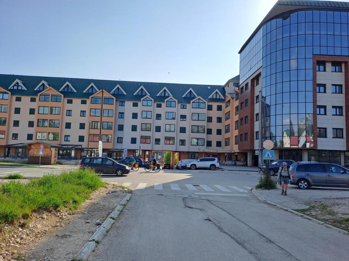 Aparthotel Forma Lux *